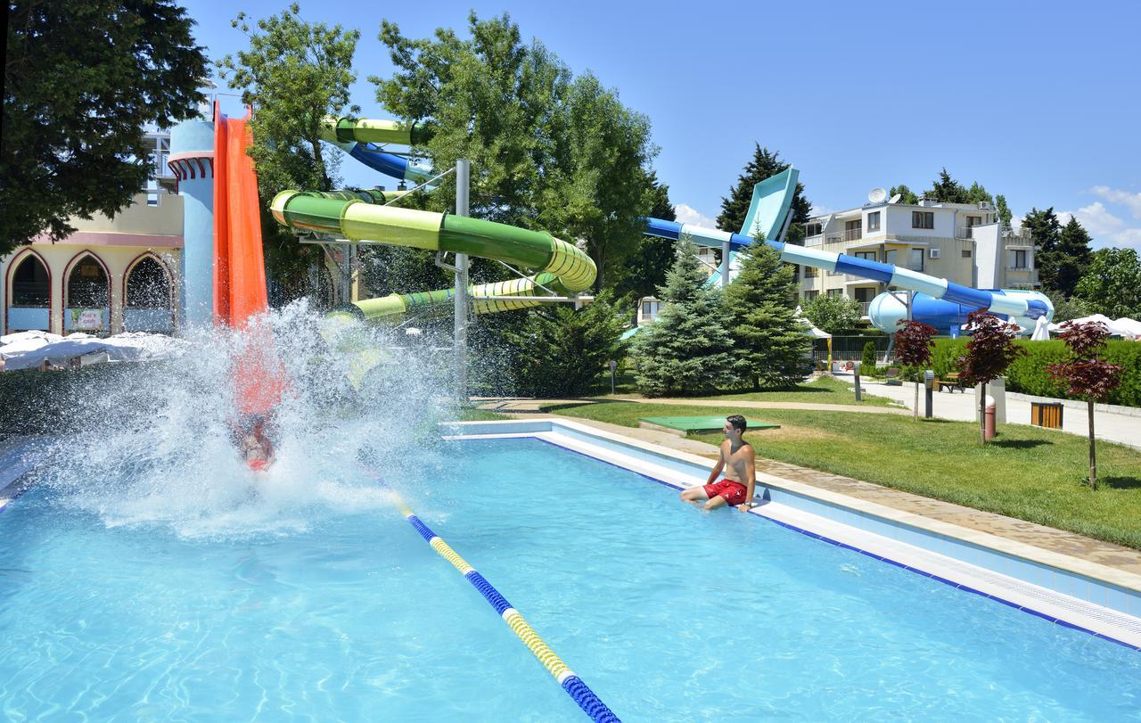 Sol Nessebar Mare All Inclusive Exterior photo